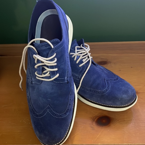 Blue Suede Cole Haan shoes perfect for all occasions - Picture 2 of 4